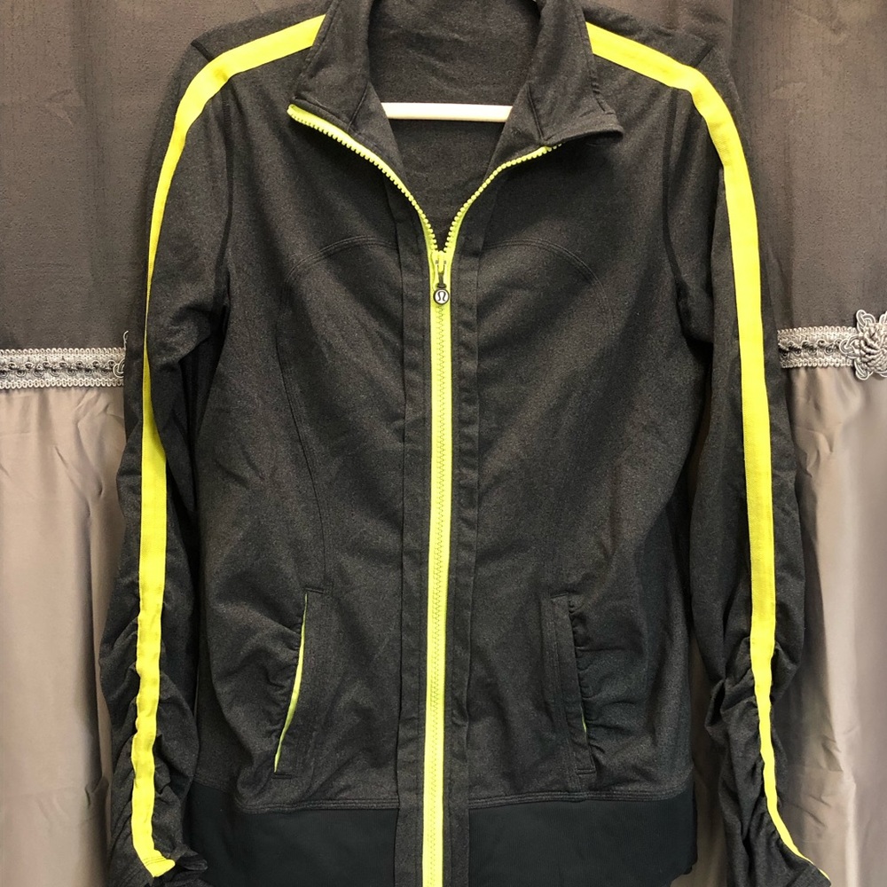 Women’s Lululemon Zip Up